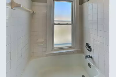 4042 Clinton Avenue, Minneapolis, MN 55409 - Photo 14