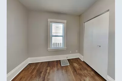 4042 Clinton Avenue, Minneapolis, MN 55409 - Photo 8