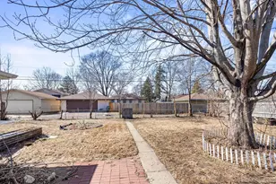 5333 James Ave N, Brooklyn Center, MN 55430 - Photo 18