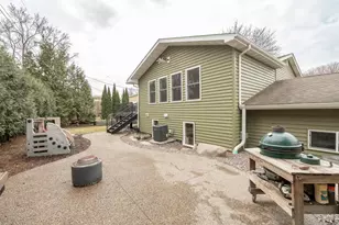 107 S Belmont Dr, Mankato, MN 56001 - Photo 46
