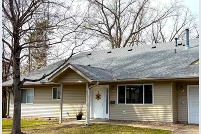 6811 York Place N #4, Brooklyn Center, MN 55429 - Photo 1