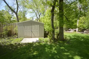 3995 Stockdale Dr, Vadnais Heights, MN 55127 - Photo 18