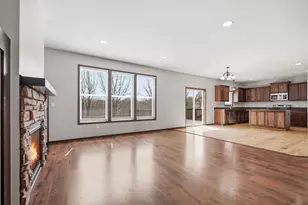 19954 Dover Ct, Farmington, MN 55024 - Photo 12