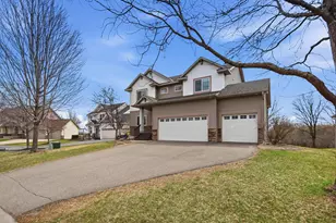 19954 Dover Ct, Farmington, MN 55024 - Photo 2