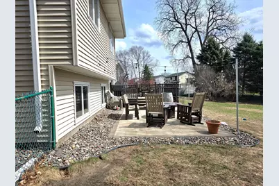 9243 Queens Gardens N, Brooklyn Park, MN 55443 - Photo 8