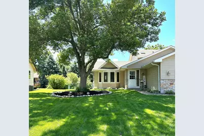 9243 Queens Gardens N, Brooklyn Park, MN 55443 - Photo 14