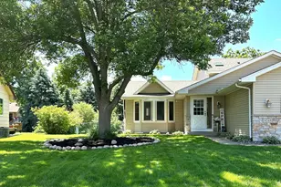 9243 Queens Gardens N, Brooklyn Park, MN 55443 - Photo 14