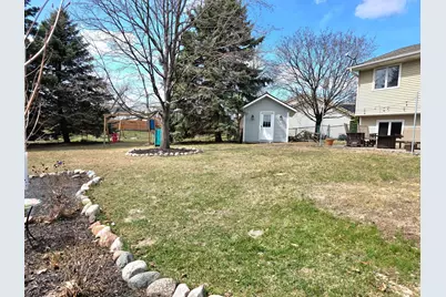 9243 Queens Gardens N, Brooklyn Park, MN 55443 - Photo 46