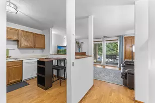 1225 Ferndale St N, Maplewood, MN 55119 - Photo 12
