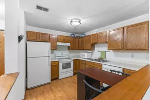 1225 Ferndale St N, Maplewood, MN 55119 - Photo 2