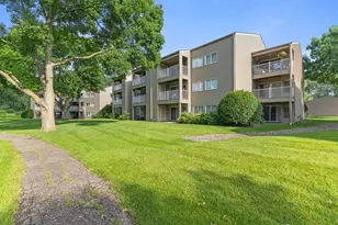 1225 Ferndale St N, Maplewood, MN 55119 - Photo 26