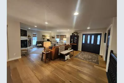 905 4th Avenue SE, Pipestone, MN 56164 - Photo 16