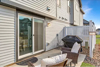 5251 Long Pointe Pass, Woodbury, MN 55129 - Photo 6