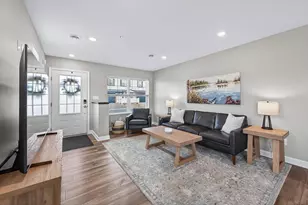 5251 Long Pointe Pass, Woodbury, MN 55129 - Photo 4