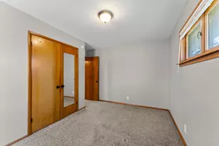 8701 Russell Ave S, Bloomington, MN 55431 - Photo 18