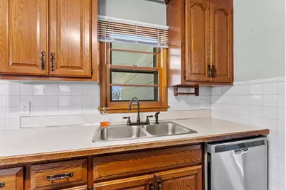 8701 Russell Avenue S, Bloomington, MN 55431 - Photo 14