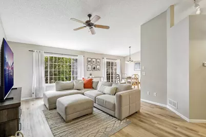 5925 86th Lane N, Brooklyn Park, MN 55443 - Photo 2
