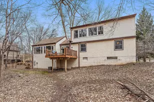 3923 Elmwood St, Vadnais Heights, MN 55127 - Photo 8