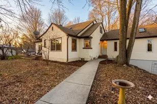 3923 Elmwood St, Vadnais Heights, MN 55127 - Photo 2