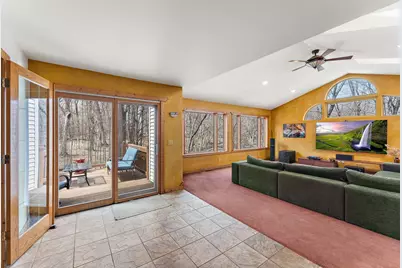 3923 Elmwood Street, Vadnais Heights, MN 55127 - Photo 16
