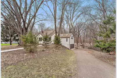 3923 Elmwood Street, Vadnais Heights, MN 55127 - Photo 2