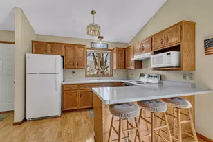 816 8th St N, Sauk Rapids, MN 56379 - Photo 2