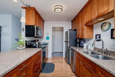 605 7th Street S #20, Fargo,  58103 - Photo 4