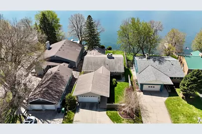 809 W Lake Avenue, Worthington, MN 56187 - Photo 58