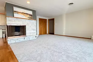 809 W Lake Ave, Worthington, MN 56187 - Photo 12
