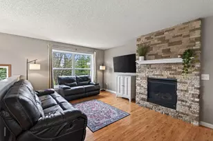 15162 Farnham Ave N, Hugo, MN 55038 - Photo 6