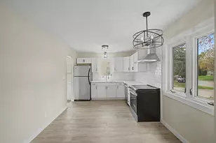 5544 Dupont Ave N, Brooklyn Center, MN 55430 - Photo 4
