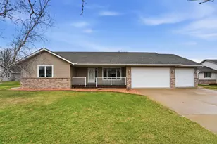 801 Maplewood Ave, Litchfield, MN 55355 - Photo 1