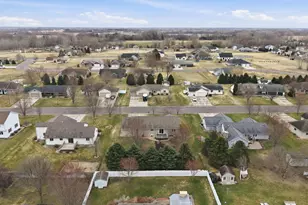 801 Maplewood Ave, Litchfield, MN 55355 - Photo 38