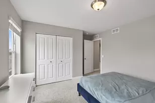 1429 Clover Preserve Ln, Chaska, MN 55318 - Photo 24