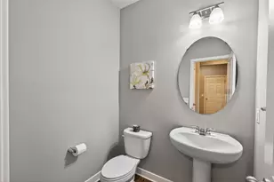 1429 Clover Preserve Ln, Chaska, MN 55318 - Photo 36