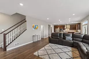 1429 Clover Preserve Ln, Chaska, MN 55318 - Photo 8