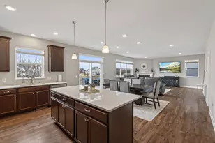 1429 Clover Preserve Ln, Chaska, MN 55318 - Photo 6