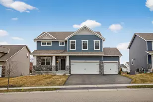 1429 Clover Preserve Ln, Chaska, MN 55318 - Photo 4