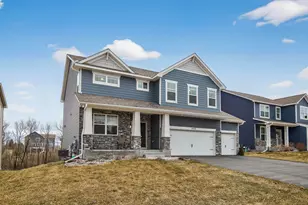 1429 Clover Preserve Ln, Chaska, MN 55318 - Photo 2