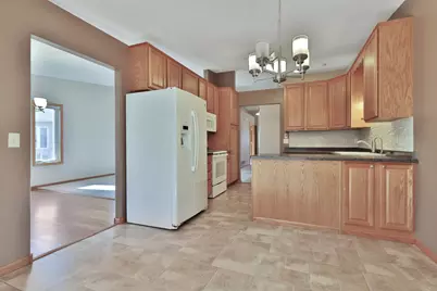 897 Evergreen Court, Vadnais Heights, MN 55127 - Photo 18