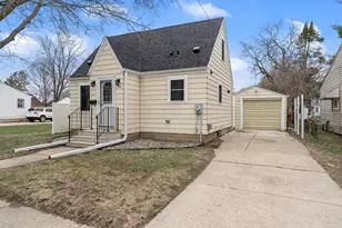 306 12th Ave SW, Austin, MN 55912 - Photo 10
