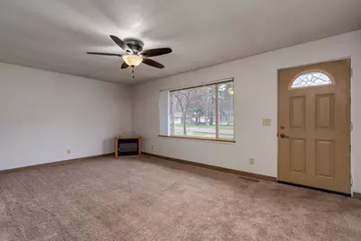 117 Jay Street, Le Sueur, MN 56058 - Photo 4