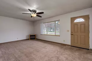 117 Jay St, Le Sueur, MN 56058 - Photo 4