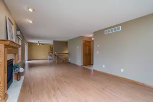 100 Crystal Ln, Mankato, MN 56001 - Photo 12