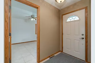 100 Crystal Lane, Mankato, MN 56001 - Photo 4