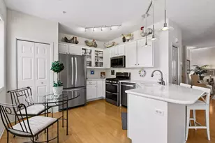 921 Fairfield Way, Minnetonka, MN 55305 - Photo 2