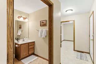 1735 Carleton Dr, Hastings, MN 55033 - Photo 8