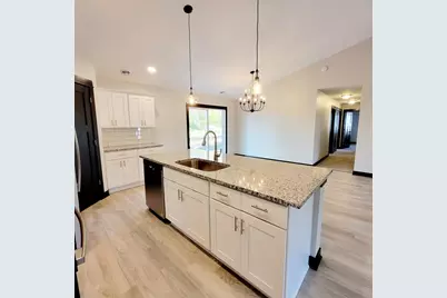 1066 Cullen Street, Saint Peter, MN 56082 - Photo 6