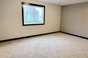 1066 Cullen St, Saint Peter, MN 56082 - Photo 14