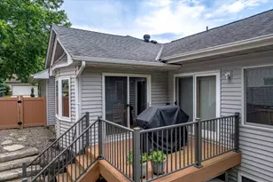 4564 Cliff Ridge Ct, Eagan, MN 55123 - Photo 22